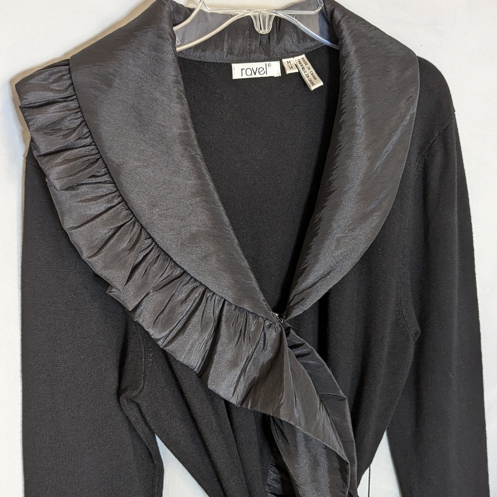 Ravel knit belted ruffled sweater jacket coat black sz M rayon nylon - Picture 6 of 9